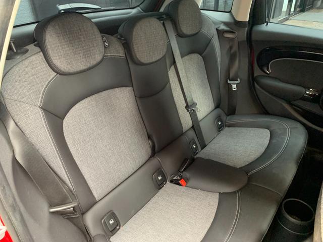 ＭＩＮＩ クーパーＳＤ　クラシック・トリム　５ドア　認定中古車　タッチ式ＨＤＤナビ　ＬＥＤヘッドライト　バックカメラ　クロスレザーシート　ミュージックサーバー機能　ブルートゥース接続　ＳＯＳコール　ＥＴＣ２．０　１７インチＡＷ（25枚目）