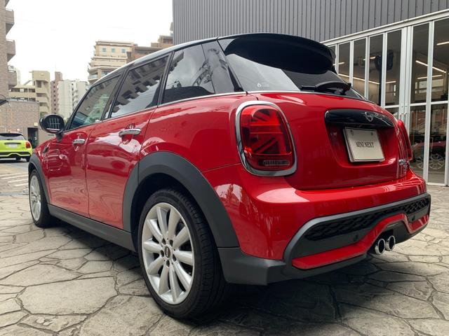 ＭＩＮＩ クーパーＳＤ　クラシック・トリム　５ドア　認定中古車　タッチ式ＨＤＤナビ　ＬＥＤヘッドライト　バックカメラ　クロスレザーシート　ミュージックサーバー機能　ブルートゥース接続　ＳＯＳコール　ＥＴＣ２．０　１７インチＡＷ（40枚目）