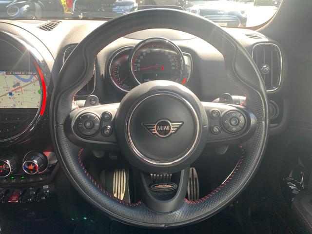 MINI ジョンクーパーワークス クロスオーバー 認定中古車 ワンオーナー 純正HDDナビゲーション バックカメラ PDC JCW専用シート 18インチAW ETC2.0 アクティブクルーズコントロール コンフォートアクセス LEDヘッドライト(3枚目)