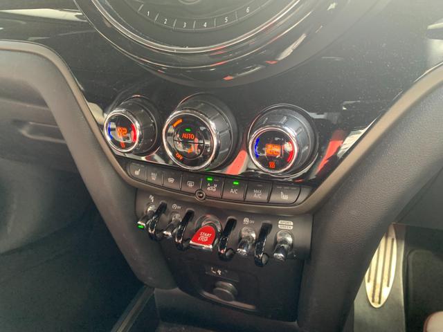 MINI ジョンクーパーワークス クロスオーバー 認定中古車 ワンオーナー 純正HDDナビゲーション バックカメラ PDC JCW専用シート 18インチAW ETC2.0 アクティブクルーズコントロール コンフォートアクセス LEDヘッドライト(26枚目)