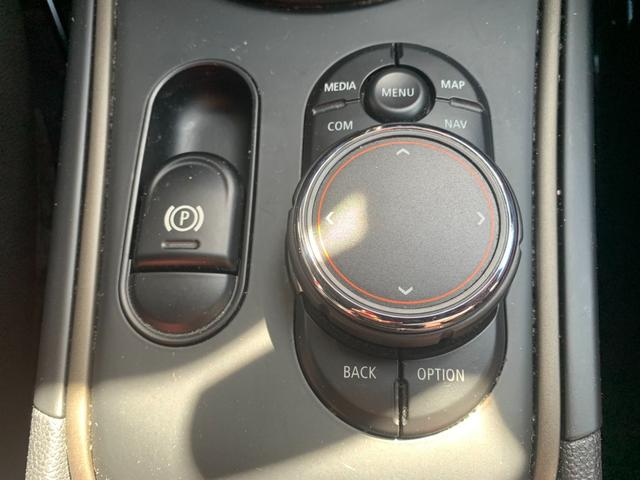 MINI ジョンクーパーワークス クロスオーバー 認定中古車 ワンオーナー 純正HDDナビゲーション バックカメラ PDC JCW専用シート 18インチAW ETC2.0 アクティブクルーズコントロール コンフォートアクセス LEDヘッドライト(31枚目)