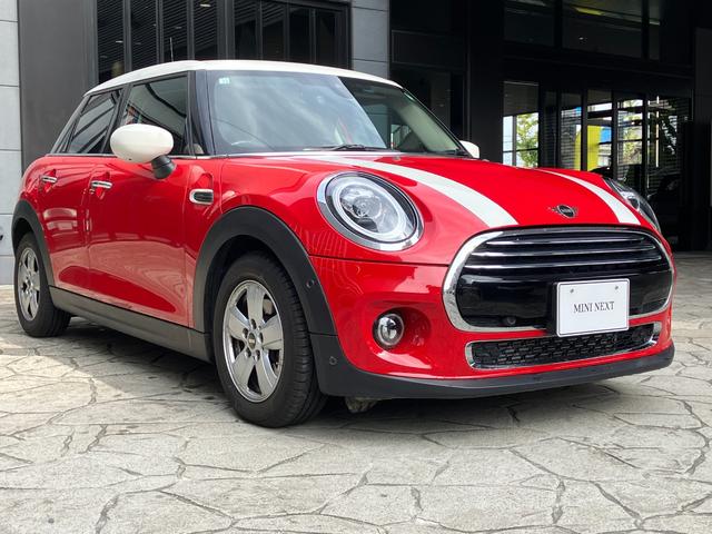MINI クーパーD 5ドア 認定中古車 ワンオーナー タッチ式HDDナビ LEDヘッドライト バックカメラ ミュージックサーバー機能 ブルートゥース接続 SOSコール シートヒーター ボンネットストライプ 15インチAW(23枚目)
