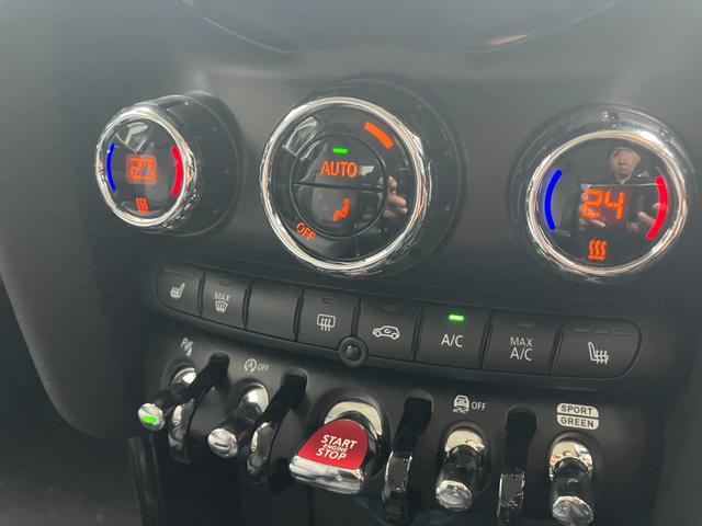 ＭＩＮＩ クーパーＳ　エッセンシャル・トリム　５ドア　認定中古車　ワンオーナー　アップルカープレイ（ワイヤレス充電付）　ヘッドアップディスプレイ　クロスレザーシート　シートヒーター　ブルートゥース接続　ＳＯＳコール　ＥＴＣ２．０　１７インチＡＷ（19枚目）