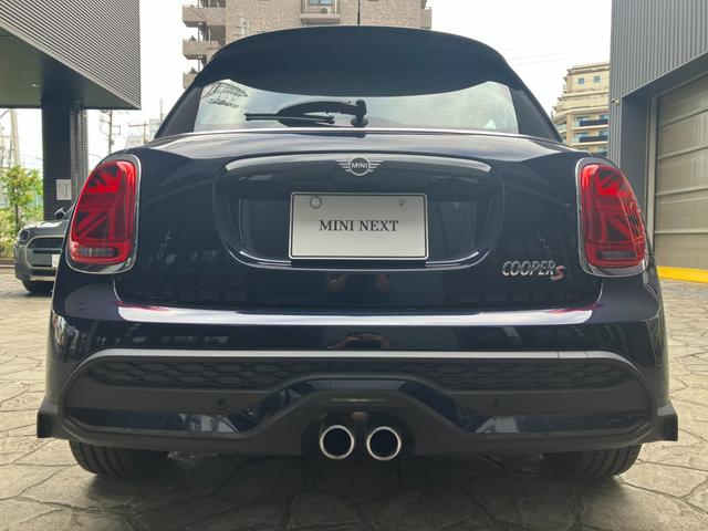 ＭＩＮＩ クーパーＳ　エッセンシャル・トリム　５ドア　認定中古車　ワンオーナー　アップルカープレイ（ワイヤレス充電付）　ヘッドアップディスプレイ　クロスレザーシート　シートヒーター　ブルートゥース接続　ＳＯＳコール　ＥＴＣ２．０　１７インチＡＷ（33枚目）