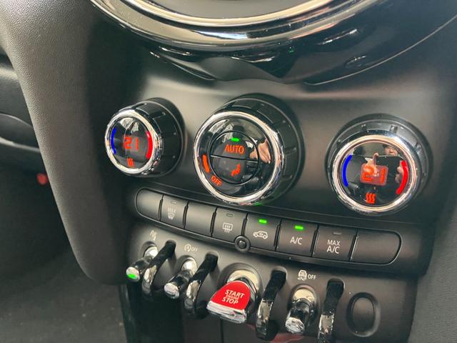 MINI クーパー バーガンディー エディション 5ドア 認定中古車 ワンオーナー タッチ式HDDナビ LEDヘッドライト バックカメラ ミュージックサーバー機能 ブルートゥース接続 ACC SOSコール 限定車専用ディスプレイリング 16インチAW(15枚目)