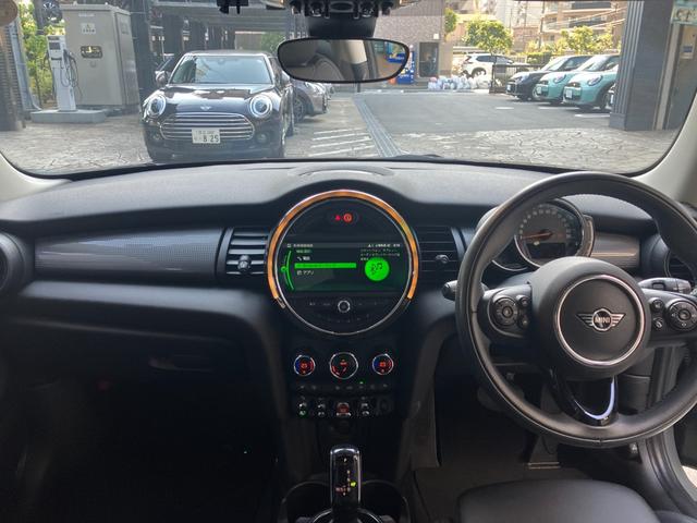 MINI クーパー 3ドア 認定中古車 ワンオーナー タッチ式HDDナビ LEDヘッドライト バックカメラ シートヒーター ミュージックサーバー機能 ブルートゥース接続 ACC SOSコール 16インチAW(2枚目)