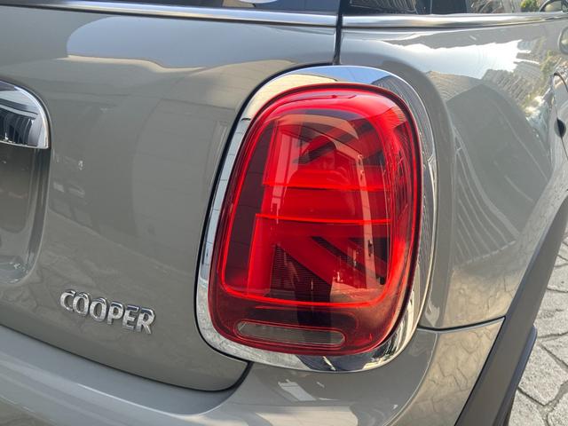 MINI クーパー 3ドア 認定中古車 ワンオーナー タッチ式HDDナビ LEDヘッドライト バックカメラ シートヒーター ミュージックサーバー機能 ブルートゥース接続 ACC SOSコール 16インチAW(27枚目)