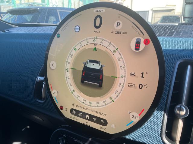 ＭＩＮＩ カントリーマンＳＥオール４　フェイバリット・トリム　認定中古車　当社元デモカー　パノラマサンルーフ　フェイバードトリム　Ｍパッケージ（電動シート・ハーマンカードンオーディオ・リアダークガラス）　全方位カメラ　タッチ式純正ナビ　ＡＣＣ　ＳＯＳ　１９ＡＷ（21枚目）