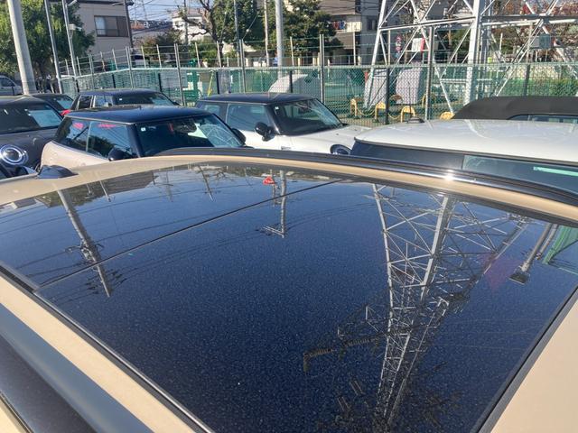 ＭＩＮＩ カントリーマンＳＥオール４　フェイバリット・トリム　認定中古車　当社元デモカー　パノラマサンルーフ　フェイバードトリム　Ｍパッケージ（電動シート・ハーマンカードンオーディオ・リアダークガラス）　全方位カメラ　タッチ式純正ナビ　ＡＣＣ　ＳＯＳ　１９ＡＷ（29枚目）