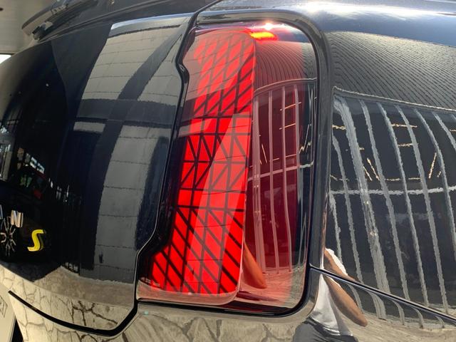 ＭＩＮＩ カントリーマンＳＥオール４　フェイバリット・トリム　認定中古車　当社元デモカー　パノラマサンルーフ　フェイバードトリム　Ｍパッケージ（電動シート・ハーマンカードンオーディオ・リアダークガラス）　全方位カメラ　タッチ式純正ナビ　ＡＣＣ　ＳＯＳ　１９ＡＷ（48枚目）