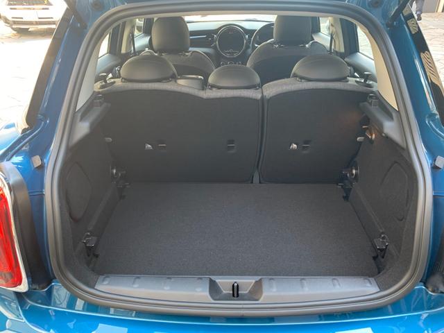 MINI クーパーD クラシック・トリム 5ドア 認定中古車 ワンオーナー タッチ式HDDナビ LEDヘッドライト バックカメラ ミュージックサーバー機能 ブルートゥース接続 SOSコール ドライビングモード 16インチAW(29枚目)