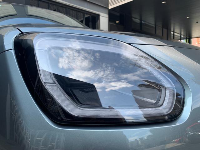 ＭＩＮＩ カントリーマンＣ　フェイバリット・トリム　認定中古車　フェイバードトリム　Ｍパッケージ（電動シート・ハーマンカードンオーディオ・リアダークガラス）　純正タッチ式ナビ　　ヘッドアップディスプレイ　シートヒーター　ＡＣＣ　ＳＯＳ　１９インチＡＷ（36枚目）