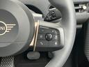 弊社お客様より頂いた下取車やデモカーが在庫の殆どを占めています。車の経歴や整備記録が分かり、ご安心してお車をお選び頂ける正規ディーラーならではのラインナップでございます。