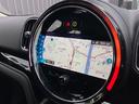 クーパーＳＤ　クロスオーバー　オール４　認定中古車　ワンオーナー　タッチ式ＨＤＤナビ　ＬＥＤヘッドライト　バックカメラ　シートヒーター　ミュージックサーバー機能　ブルートゥース接続　ＡＣＣ　ＳＯＳコール　ＥＴＣ２．０　１８インチＡＷ（9枚目）