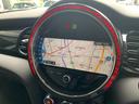 ＭＩＮＩ クーパーＳＤ　クラシック・トリム　５ドア　認定中古車　タッチ式ＨＤＤナビ　ＬＥＤヘッドライト　バックカメラ　クロスレザーシート　ミュージックサーバー機能　ブルートゥース接続　ＳＯＳコール　ＥＴＣ２．０　１７インチＡＷ（7枚目）