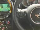 MINI クーパー バーガンディー エディション 5ドア 認定中古車 ワンオーナー タッチ式HDDナビ LEDヘッドライト バックカメラ ミュージックサーバー機能 ブルートゥース接続 ACC SOSコール 限定車専用ディスプレイリング 16インチAW(4枚目)