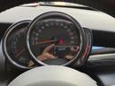 MINI クーパー バーガンディー エディション 5ドア 認定中古車 ワンオーナー タッチ式HDDナビ LEDヘッドライト バックカメラ ミュージックサーバー機能 ブルートゥース接続 ACC SOSコール 限定車専用ディスプレイリング 16インチAW(6枚目)