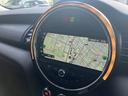 クーパー 3ドア 認定中古車 ワンオーナー タッチ式HDDナビ LEDヘッドライト バックカメラ シートヒーター ミュージックサーバー機能 ブルートゥース接続 ACC SOSコール 16インチAW(9枚目)