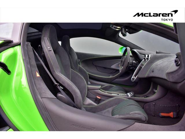 　左Ｈ　ＭｃＬａｒｅｎ　ＱＵＡＬＩＦＩＥＤ　ＴＯＫＹＯ　認定中古車　スポーツパック　ＧＴアップグレードパック　１０スポークライトウェイトホイール　Ｂｙマクラーレンデザイナーインテリア－スポーツ(13枚目)