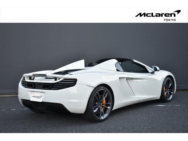 　左Ｈ　ＭｃＬａｒｅｎ　ＱＵＡＬＩＦＩＥＤ　ＴＯＫＹＯ　１２カ月保証付販売　カーボンセラミックブレーキ　スポーツエグゾースト　電動メモリーシート　シートヒーター　パーキングセンサー　カーボンインテリア(8枚目)