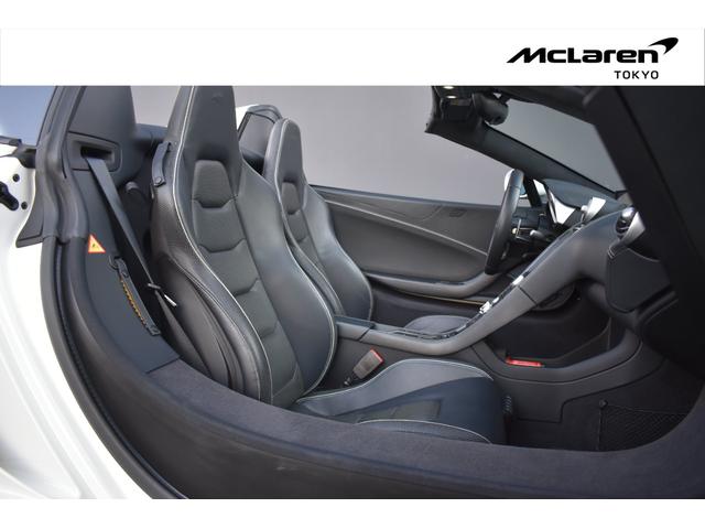 ＭＰ４－１２Ｃスパイダー 　左Ｈ　ＭｃＬａｒｅｎ　ＱＵＡＬＩＦＩＥＤ　ＴＯＫＹＯ　１２カ月保証付販売　カーボンセラミックブレーキ　スポーツエグゾースト　電動メモリーシート　シートヒーター　パーキングセンサー　カーボンインテリア（13枚目）