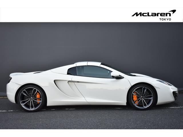 ＭＰ４－１２Ｃスパイダー 　左Ｈ　ＭｃＬａｒｅｎ　ＱＵＡＬＩＦＩＥＤ　ＴＯＫＹＯ　１２カ月保証付販売　カーボンセラミックブレーキ　スポーツエグゾースト　電動メモリーシート　シートヒーター　パーキングセンサー　カーボンインテリア（23枚目）