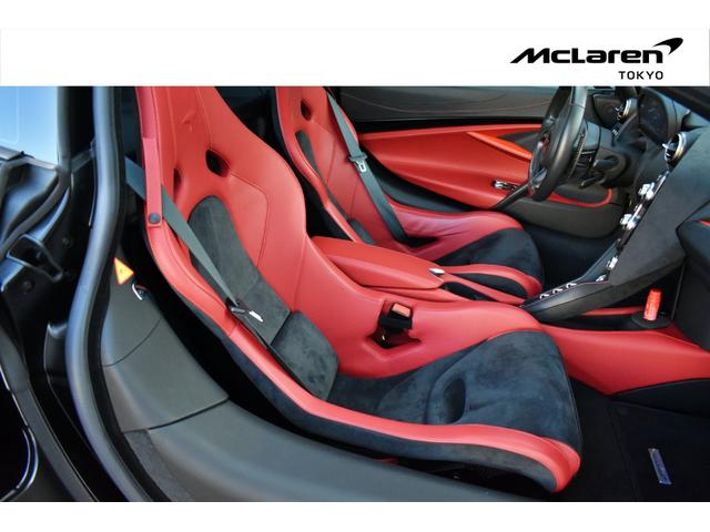 ７２０Ｓ 　左Ｈ　ＭｃＬａｒｅｎ　ＱＵＡＬＩＦＩＥＤ　ＴＯＫＹＯ　正規認定中古車　スポーツＥＸＴ　フロントリフト　カーボンエクステリア１・２・３　インテリアカーボン　３６０度カメラ　カーボンレーシングシート（13枚目）