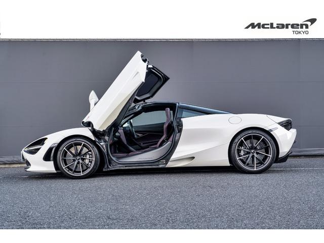 　Ｌｕｘｕｒｙ　ＭｃＬａｒｅｎ　ＱＵＡＬＩＦＩＥＤ　ＴＯＫＹＯ　正規認定中古車　カーボンＥＸＴ２・３　カーボンフードエアインテーク　カーボンリアフェンダーインテーク　ドアアッパーガラスルーフ(8枚目)