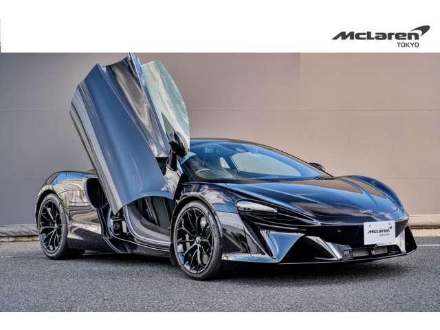 アルトゥーラ ＴｅｃｈＬｕｘ　右　スポーツエキゾースト　ＭｃＬａｒｅｎ　Ｔｏｋｙｏ　認定中古車　スポーツエキゾースト／電動シート＆ヒーター／コントラストパイピング／Ｓｔａｒ１０スポークスーパーライトウェイトホイール／グロスブラックフィニッシュ（2枚目）