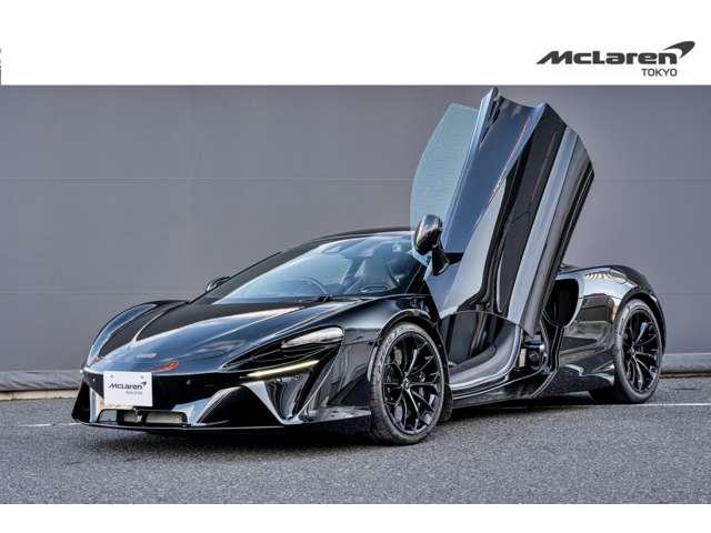 アルトゥーラ ＴｅｃｈＬｕｘ　右　スポーツエキゾースト　ＭｃＬａｒｅｎ　Ｔｏｋｙｏ　認定中古車　スポーツエキゾースト／電動シート＆ヒーター／コントラストパイピング／Ｓｔａｒ１０スポークスーパーライトウェイトホイール／グロスブラックフィニッシュ（9枚目）