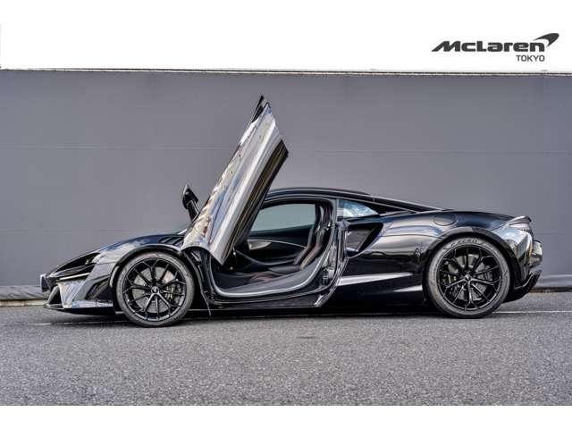 アルトゥーラ ＴｅｃｈＬｕｘ　右　スポーツエキゾースト　ＭｃＬａｒｅｎ　Ｔｏｋｙｏ　認定中古車　スポーツエキゾースト／電動シート＆ヒーター／コントラストパイピング／Ｓｔａｒ１０スポークスーパーライトウェイトホイール／グロスブラックフィニッシュ（11枚目）