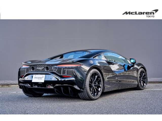 アルトゥーラ ＴｅｃｈＬｕｘ　右　スポーツエキゾースト　ＭｃＬａｒｅｎ　Ｔｏｋｙｏ　認定中古車　スポーツエキゾースト／電動シート＆ヒーター／コントラストパイピング／Ｓｔａｒ１０スポークスーパーライトウェイトホイール／グロスブラックフィニッシュ（18枚目）