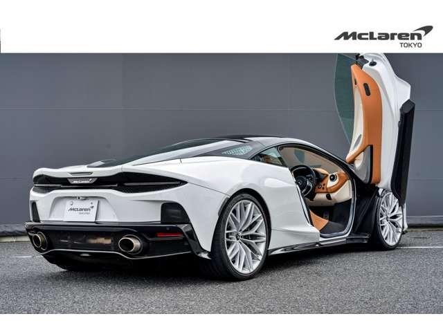ＧＴ リュクス　プライバシーガラス製パノラマルーフ／Ｌｕｘｅ　ＩｎｔｅｒｉｏｒＥｘｔ　－　ＳＩＬＩＣＡ　ＷＨＩＴＥ　Ｌｕｘｅ　Ｉｎｔｅｒｉｏｒ　－　Ｐｏｒｃｅｌａｉｎ　＆　Ｖｉｎｔａｇｅ　Ｔａｎ　認定中古車（14枚目）