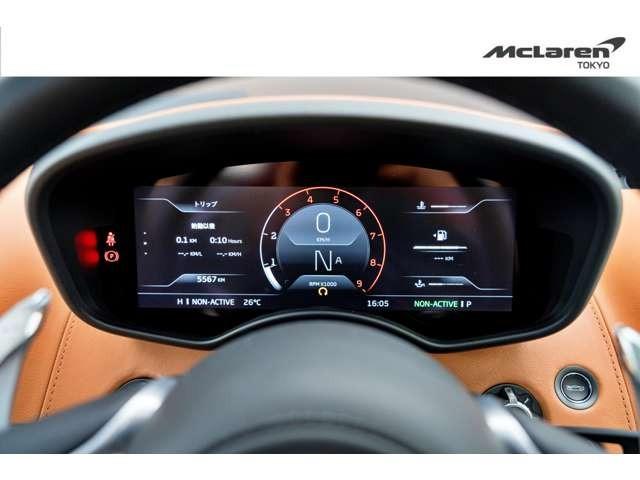 ＧＴ リュクス　プライバシーガラス製パノラマルーフ／Ｌｕｘｅ　ＩｎｔｅｒｉｏｒＥｘｔ　－　ＳＩＬＩＣＡ　ＷＨＩＴＥ　Ｌｕｘｅ　Ｉｎｔｅｒｉｏｒ　－　Ｐｏｒｃｅｌａｉｎ　＆　Ｖｉｎｔａｇｅ　Ｔａｎ　認定中古車（24枚目）
