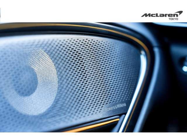 アルトゥーラ ３．０　認定中古車　クルーズコントロール　障害物センサー　横滑り防止装置　過給器設定モデル　ナビ　ミュージックプレイヤー接続可　ＥＴＣ　ディスプレイオーディオ　スマートキー　ＬＥＤヘッドライト（34枚目）