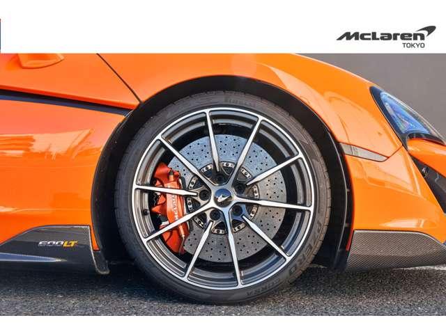 ６００ＬＴ ３．８　クルーズコントロール　障害物センサー　過給器設定モデル　ナビ　ミュージックプレイヤー接続可　ＥＴＣ　スマートキー　ＬＥＤヘッドライト　認定中古車（19枚目）