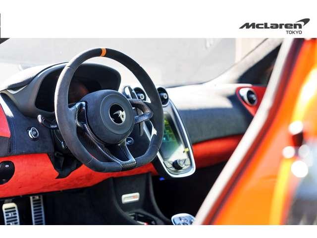 ６００ＬＴ ３．８　クルーズコントロール　障害物センサー　過給器設定モデル　ナビ　ミュージックプレイヤー接続可　ＥＴＣ　スマートキー　ＬＥＤヘッドライト　認定中古車（24枚目）