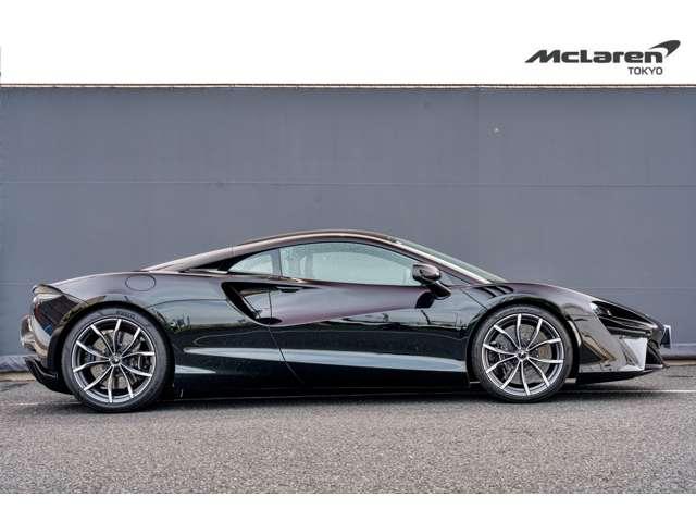 アルトゥーラ ３．０　認定中古車　ＭＳＯペイント／電動シート／１０スポークスーパーライトウェイトホイール／ダークステルスダイヤモンドカットフィニッシュ　クルーズコントロール　全周囲カメラ（16枚目）