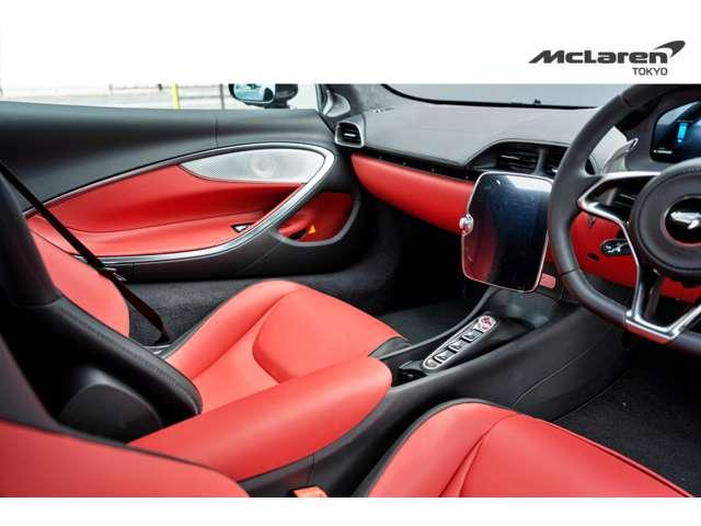 アルトゥーラ ３．０　認定中古車　ＭＳＯペイント／電動シート／１０スポークスーパーライトウェイトホイール／ダークステルスダイヤモンドカットフィニッシュ　クルーズコントロール　全周囲カメラ（31枚目）