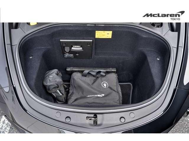 アルトゥーラ ３．０　認定中古車　ＭＳＯペイント／電動シート／１０スポークスーパーライトウェイトホイール／ダークステルスダイヤモンドカットフィニッシュ　クルーズコントロール　全周囲カメラ（33枚目）
