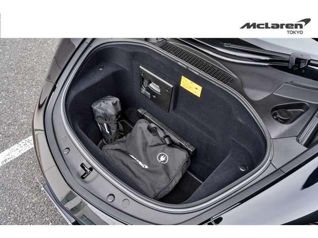 アルトゥーラ ３．０　認定中古車　ＭＳＯペイント／電動シート／１０スポークスーパーライトウェイトホイール／ダークステルスダイヤモンドカットフィニッシュ　クルーズコントロール　全周囲カメラ（34枚目）