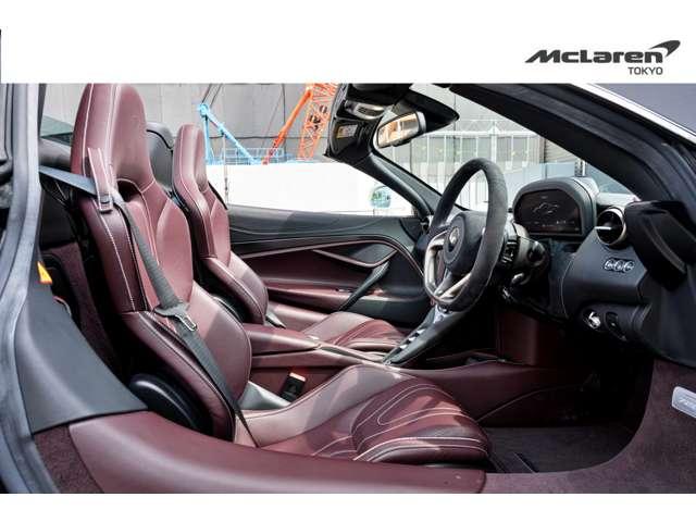 ７２０Ｓスパイダー ラグジュアリー　認定中古車　電動メモリーシート（ヒーター）／スポーツエキゾースト／エレクトロクロミックガラスルーフ／３６０°パークアシスト／車両リフトシステム／アルカンタラステアリング（3枚目）