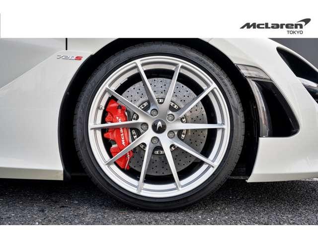 ７２０Ｓスパイダー ラグジュアリー　認定中古車　電動メモリーシート（ヒーター）／スポーツエキゾースト／エレクトロクロミックガラスルーフ／３６０°パークアシスト／車両リフトシステム／アルカンタラステアリング（19枚目）