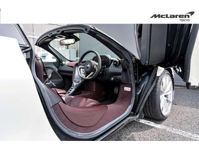 ７２０Ｓスパイダー ラグジュアリー　認定中古車　電動メモリーシート（ヒーター）／スポーツエキゾースト／エレクトロクロミックガラスルーフ／３６０°パークアシスト／車両リフトシステム／アルカンタラステアリング（22枚目）