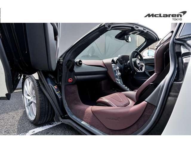７２０Ｓスパイダー ラグジュアリー　認定中古車　電動メモリーシート（ヒーター）／スポーツエキゾースト／エレクトロクロミックガラスルーフ／３６０°パークアシスト／車両リフトシステム／アルカンタラステアリング（29枚目）