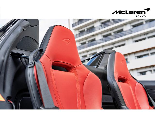 ７５０Ｓスパイダー 認定中古車　左ハンドル　テックラックス　インテリア／電動コンフォートシートフロアマット／ヘッドライト　ボディカラー　ペイント／バウアーズ＆ウィルキンス　スピーカー（26枚目）