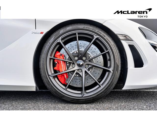 ７５０Ｓスパイダー 認定中古車　左ハンドル　テックラックス　インテリア／電動コンフォートシートフロアマット／ヘッドライト　ボディカラー　ペイント／バウアーズ＆ウィルキンス　スピーカー（32枚目）