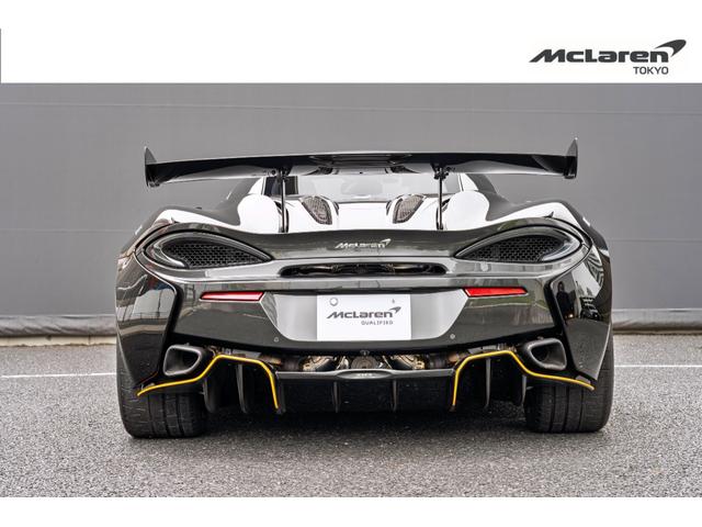 ６２０Ｒ ３．８　認定中古車　カーボンファイバーインテリアアップグレード／スペシャルブレーキキャリパー／アダプティブダンピング　ｗｉｔｈ　ヴィークルリフト／リチウムイオンバッテリーチャージャー（14枚目）