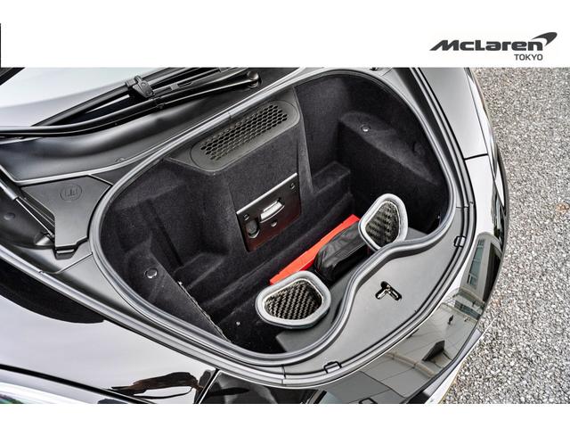 ６２０Ｒ ３．８　認定中古車　カーボンファイバーインテリアアップグレード／スペシャルブレーキキャリパー／アダプティブダンピング　ｗｉｔｈ　ヴィークルリフト／リチウムイオンバッテリーチャージャー（28枚目）