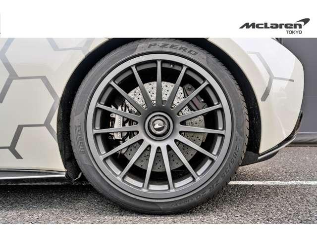 ６２０Ｒ ３．８　認定２年保証　認定中古車　クルーズコントロール　過給器設定モデル　ナビ　ミュージックプレイヤー接続可　スマートキー　ＬＥＤヘッドライト（21枚目）